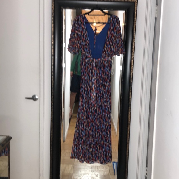 NWT House of Harlow pattern dress - Picture 3 of 4